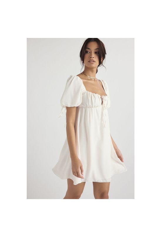 Vestido-curto-mangas-bufantes-branco