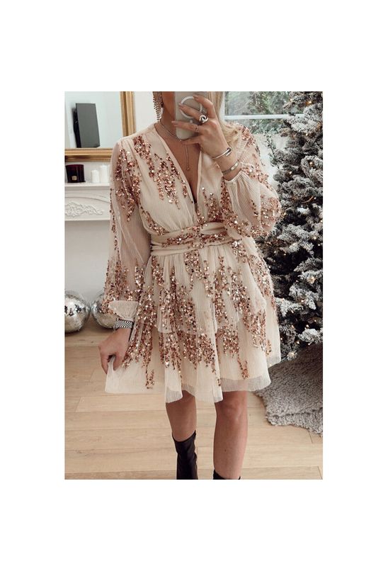 Vestido-de-tule-com-bordado-em-lantejoula-bege