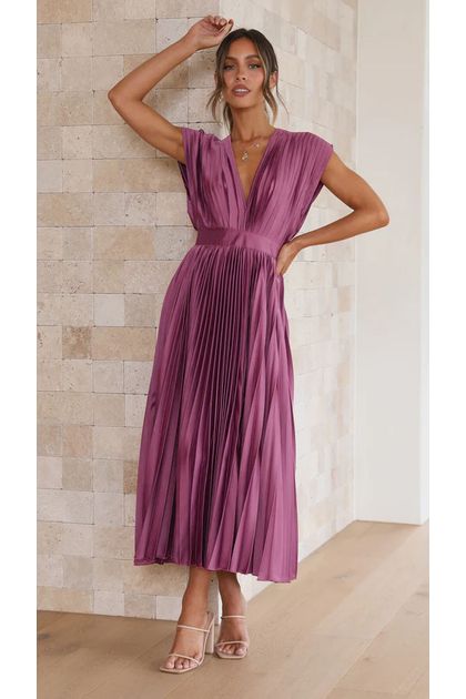 Vestido-midi-plissado-decote-em-v-roxo Vestido-midi-plissado-decote-em-v-roxo