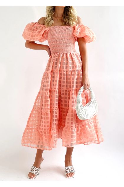 Vestido-midi-de-renda-com-mangas-bufantes-rose Vestido-midi-de-renda-com-mangas-bufantes-rose