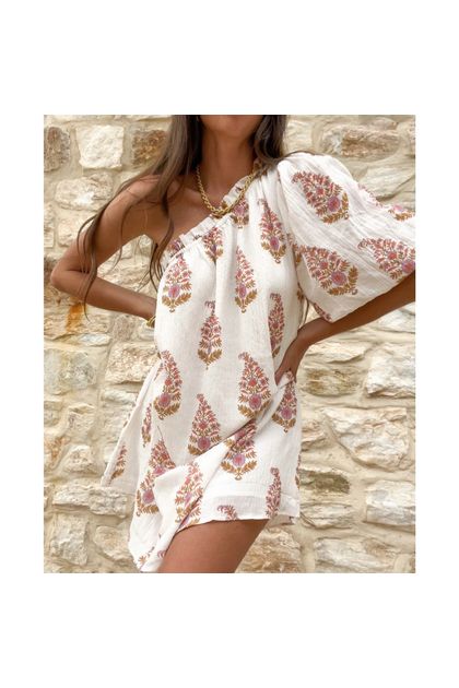 Vestido-curto-solto-ombro-unico-branco Vestido-curto-solto-ombro-unico-branco