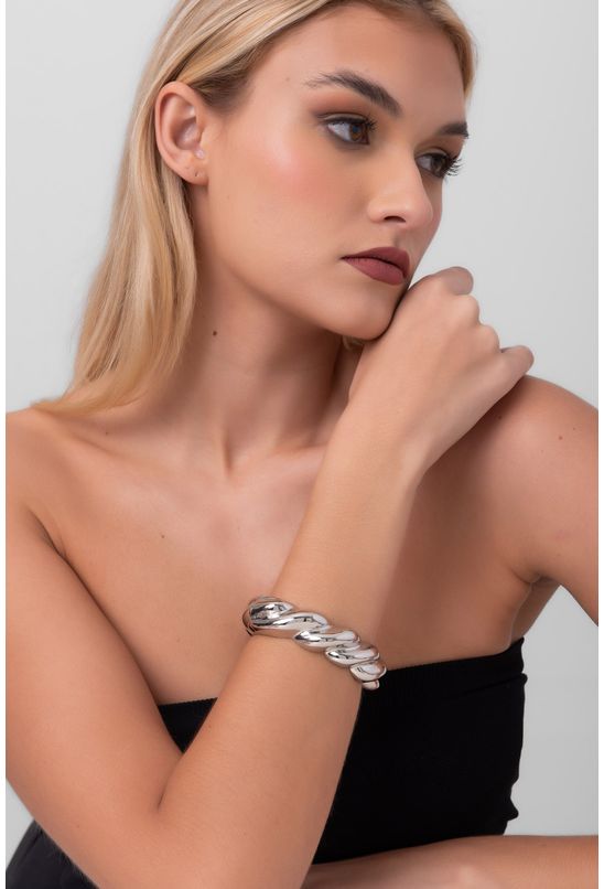 24001LAB01786--3- 24001LAB01786--3-