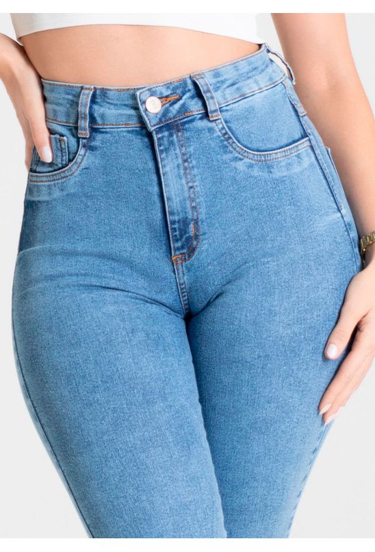 image-8d01bcd193254b46a528eb057ecade87