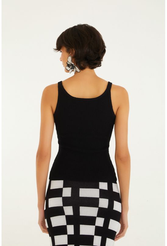 image-e672d3237cdc42d6bf359afaa72badb1