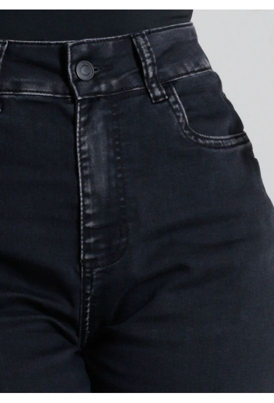 image-e6250bcf6695451da0c487f135aaf945