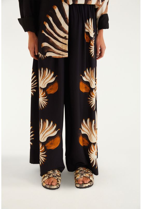 image-de22d4ecbc9f4d1fab34533504565619