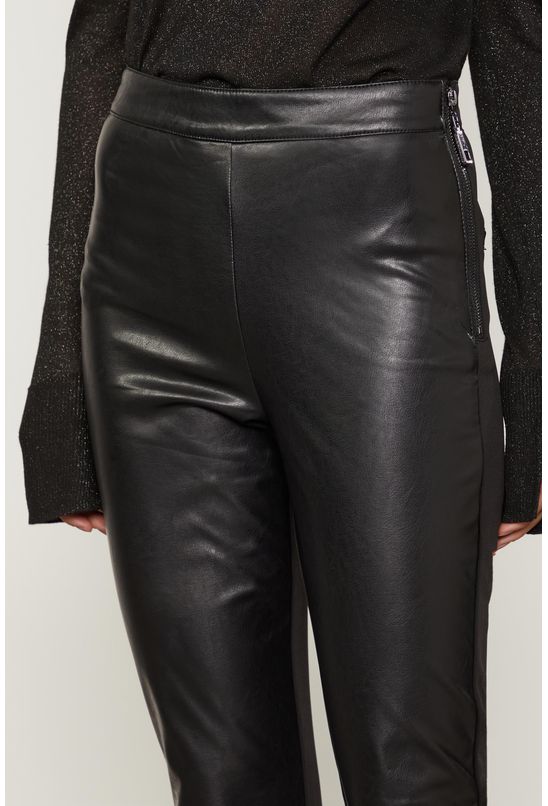 image-4443625877b34aeda7b14f7a1a8e48c9