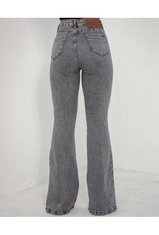 image-e410d80381584b4aaa42a7899c53e02d