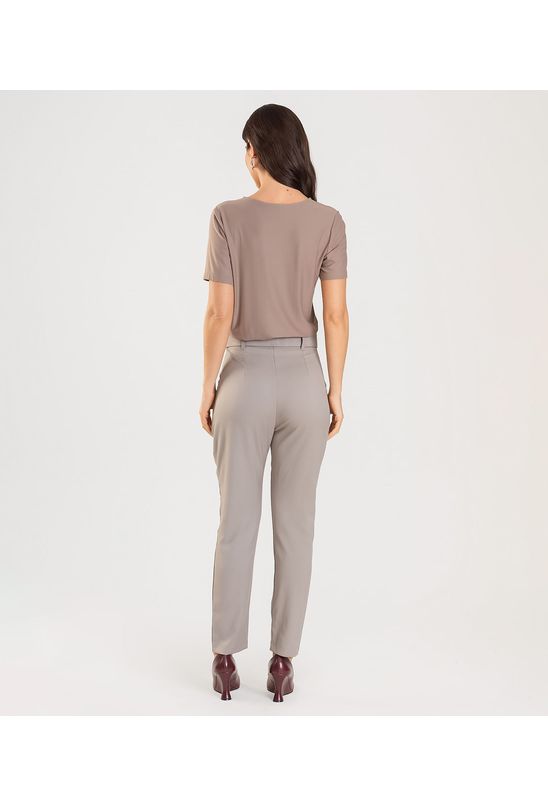 image-976f9fb952e54557b492bfc89b1c1402