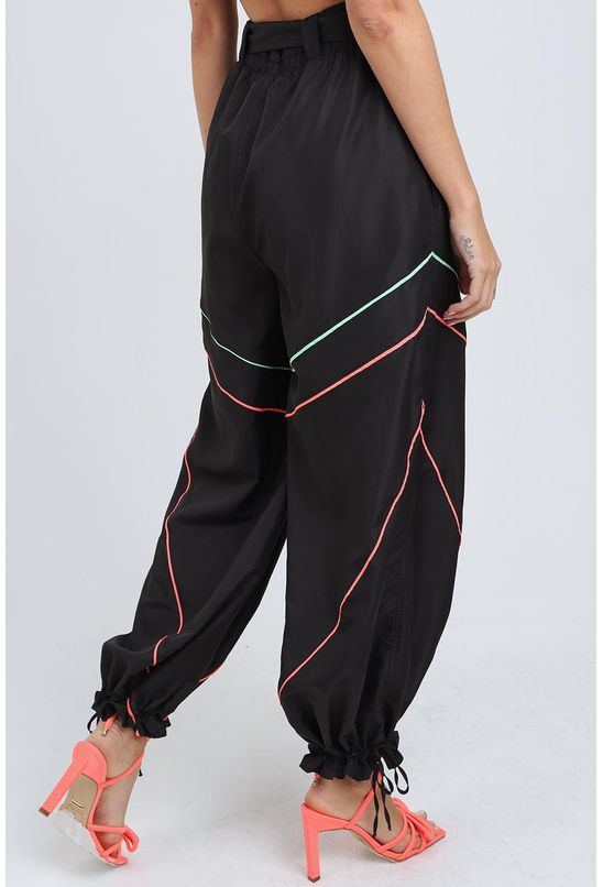 Calca-wide-box-detalhes-lanca-perfume-centro