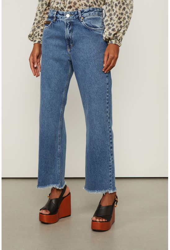 image-0830bc3cf55d471ca7acf07b288029ff