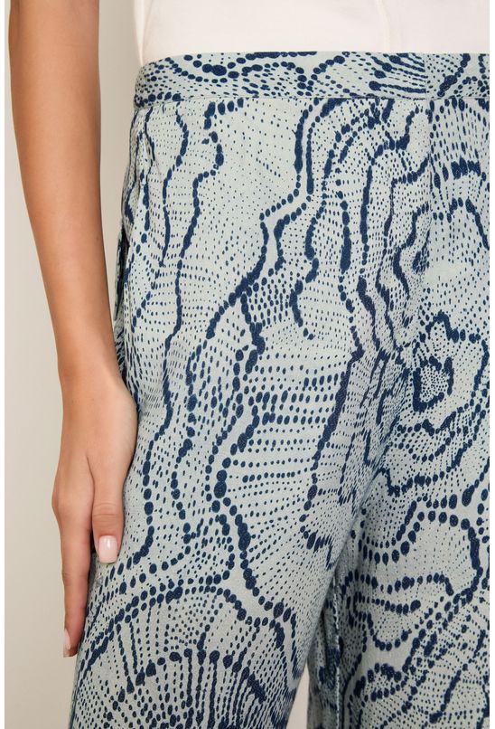 image-0e6aa01f7b9d4e54b9cd3caad26d76be