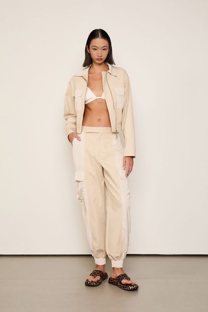 image-8bc13b2e3f954067abbc406853f861bc