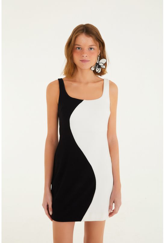 image-e0566294914a41268e101d43a6aa7ac1