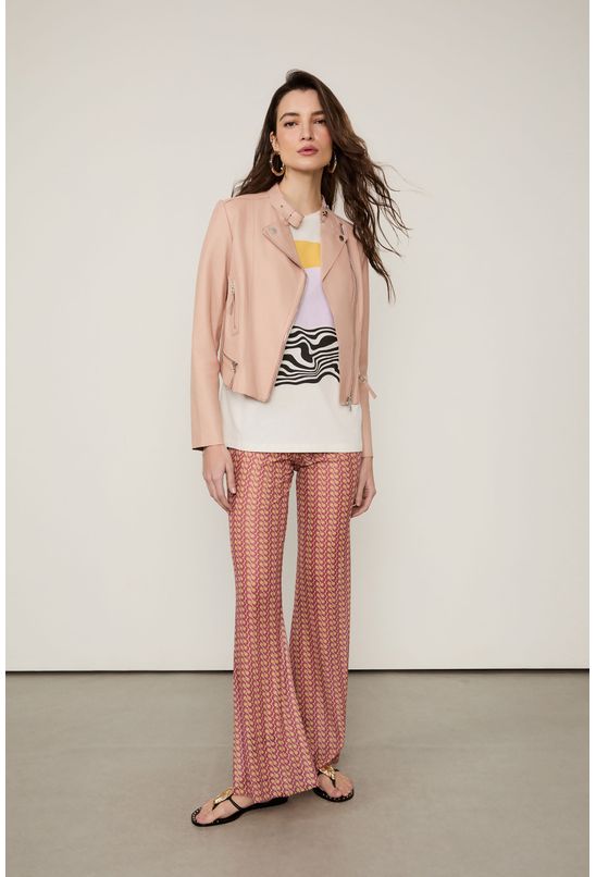 image-e98080ef703945b6a375c0e78aa478f5