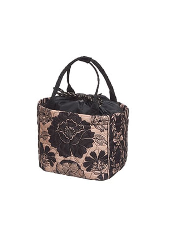 image-b6328d2ba2f84667a66fdf2ea7a7a3ef