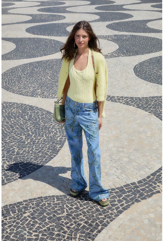 image-5367163742f54f0089bee7ef9b2137ac