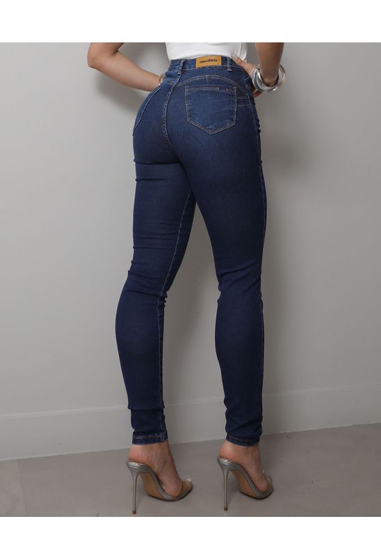 image-8d39e3baa99347f7840bc869a0b3b552