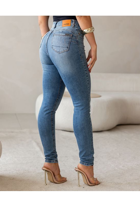 image-71a4af519ffa402f99f79ae60ad4dbc6